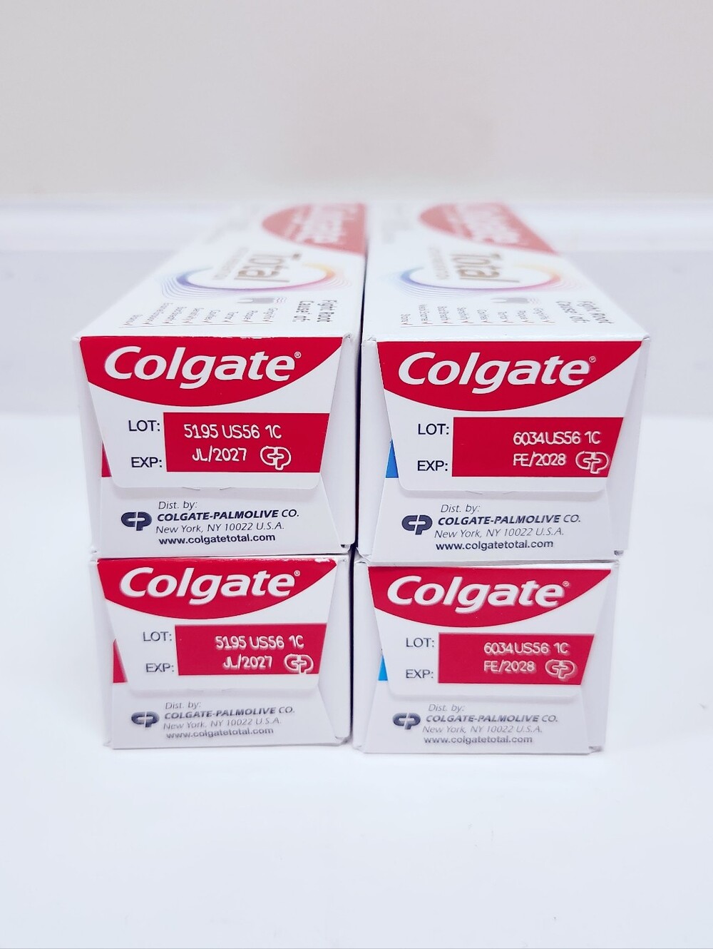 Colgate Total Active Prevention Toothpaste Clean Mint - Picture 2 of 2